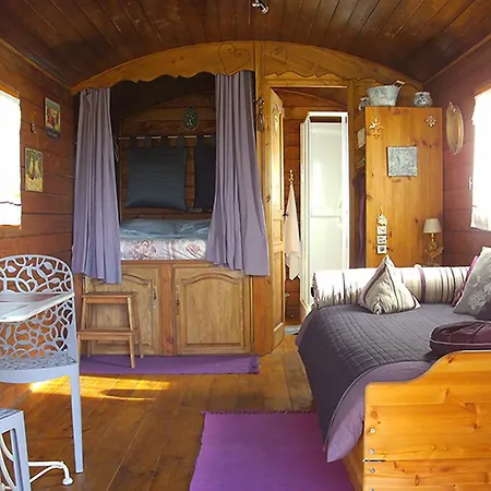 Les Roulottes De La Brauderie Panzió Brissarthe