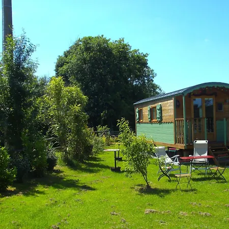 Les Roulottes De La Brauderie Brissarthe