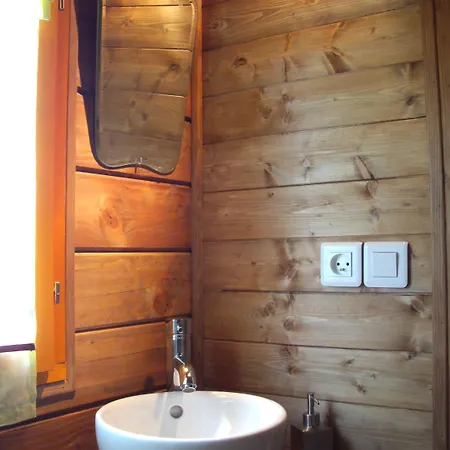 Les Roulottes De La Brauderie לינה וארוחת בוקר