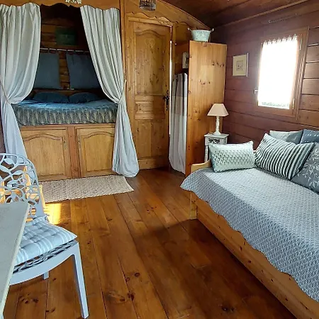 ベッド・アンド・ブレックファスト Les Roulottes De La Brauderie 3*